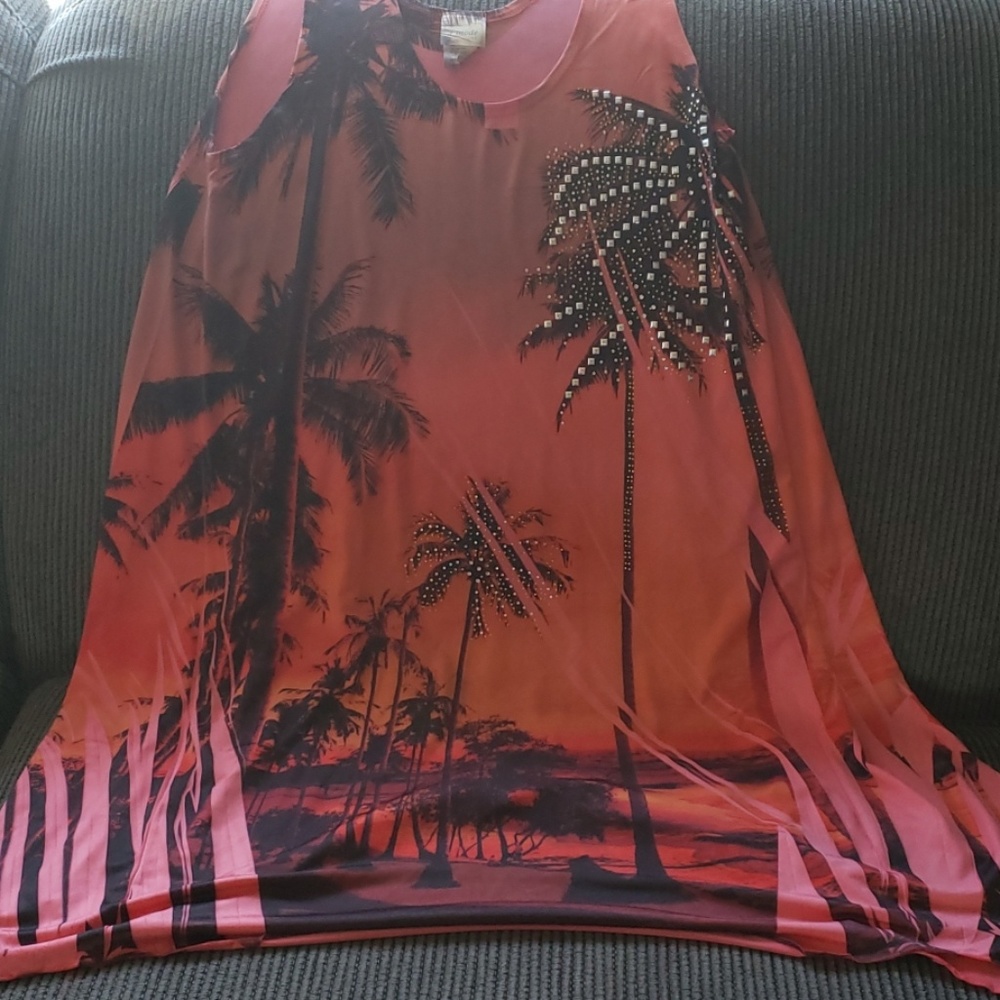 Dress purchased in Hawaii only worn one time